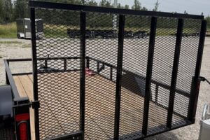 2026 BNM 6×10 Low Side HD Utility Hauler – Gate Detail 2026 BNM 6×10 low side HD utility hauler, fold-in gate detail